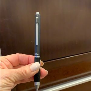 Laban mechanical pencil.